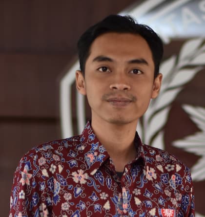 Dr. Rohmat Aldy Purnomo